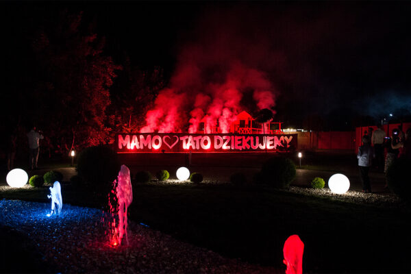 czerwony efekt podświetlający folię